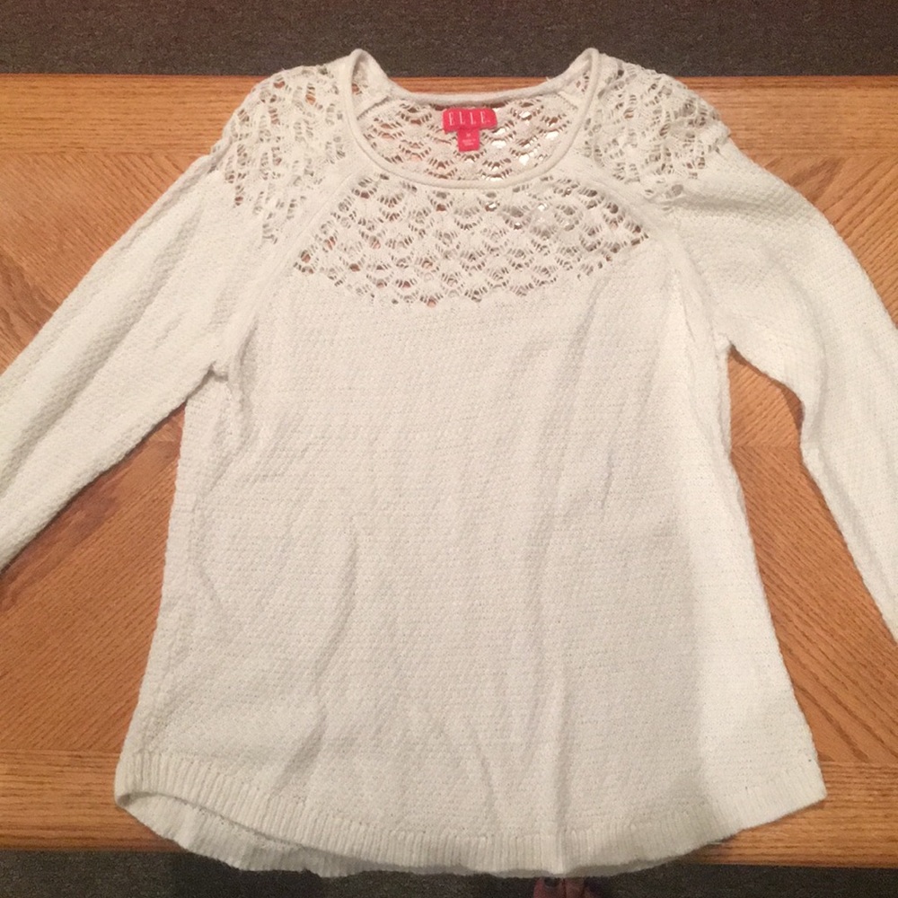 White long sleeve sweater